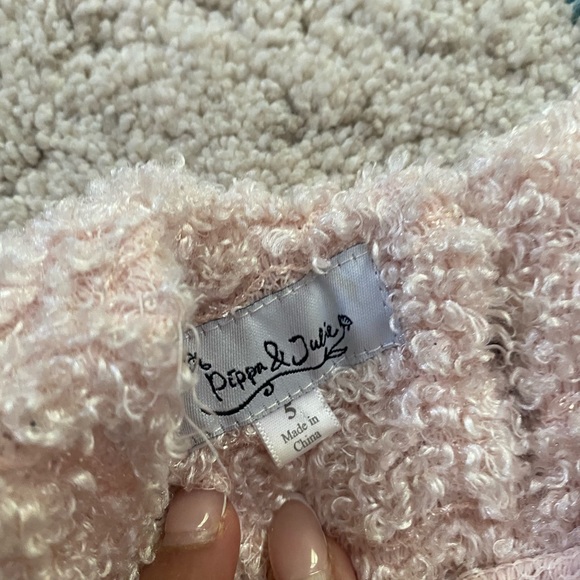 Sweaters - Picture 3 of 3